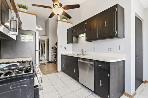 Tiny photo for 5024 Circle Court #1010, Crestwood, IL 60418 (MLS # 12558026)