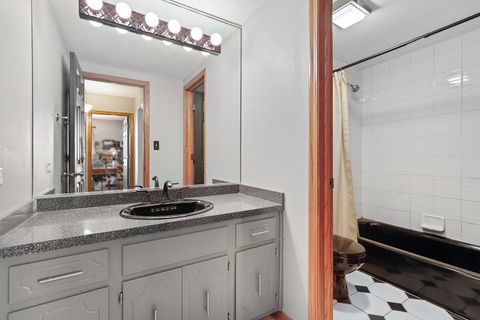 Tiny photo for 5024 Circle Court #1010, Crestwood, IL 60418 (MLS # 12558026)