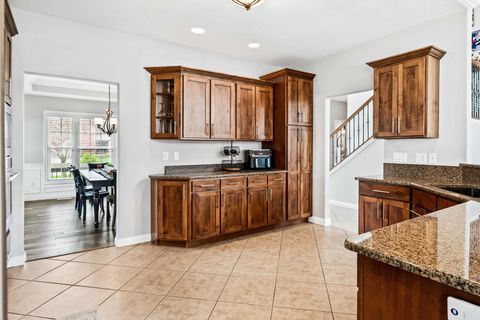 Tiny photo for 2213 Tyler Trail, Bloomington, IL 61704 (MLS # 12614913)