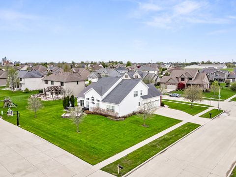 Tiny photo for 2213 Tyler Trail, Bloomington, IL 61704 (MLS # 12614913)