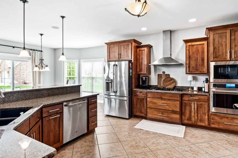 Tiny photo for 2213 Tyler Trail, Bloomington, IL 61704 (MLS # 12614913)