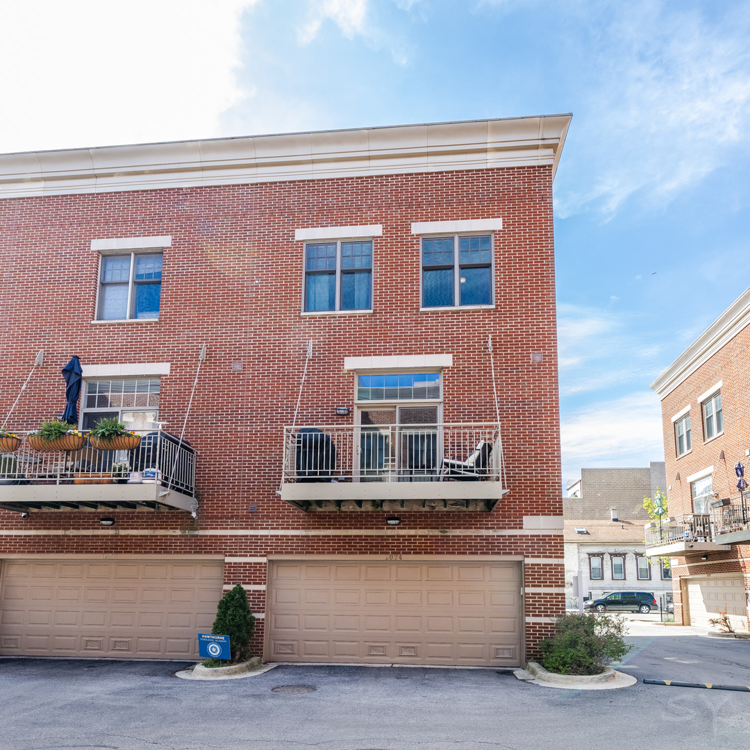 1074 W Fry Street
