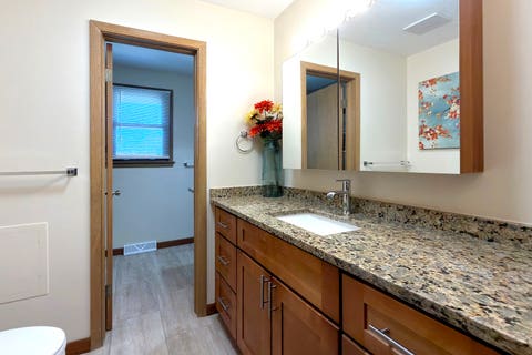 Tiny photo for 2022 E Woodview Drive, Mount Prospect, IL 60056 (MLS # 12700063)