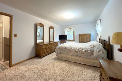 Tiny photo for 2022 E Woodview Drive, Mount Prospect, IL 60056 (MLS # 12700063)