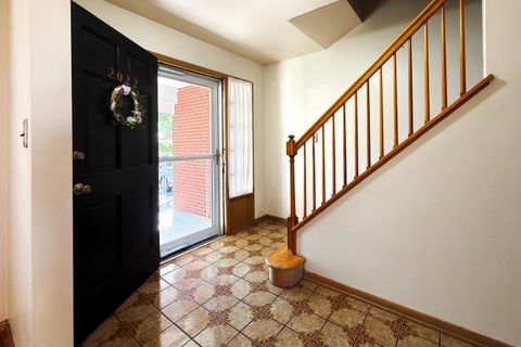 Tiny photo for 2022 E Woodview Drive, Mount Prospect, IL 60056 (MLS # 12700063)