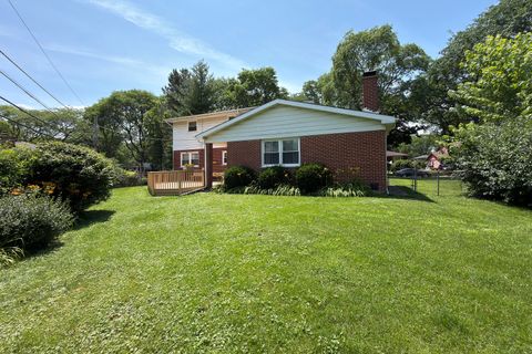 Tiny photo for 2022 E Woodview Drive, Mount Prospect, IL 60056 (MLS # 12700063)