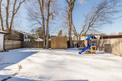 Tiny photo for 610 W WEGNER Road, McHenry, IL 60051 (MLS # 12555560)