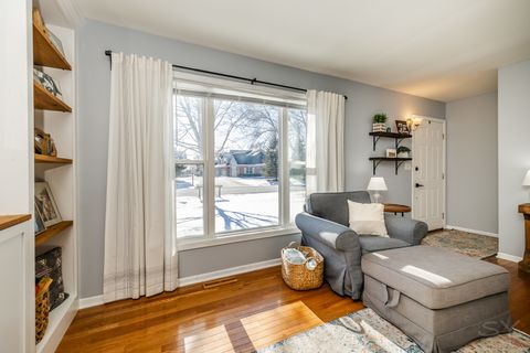 Tiny photo for 610 W WEGNER Road, McHenry, IL 60051 (MLS # 12555560)