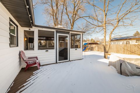 Tiny photo for 610 W WEGNER Road, McHenry, IL 60051 (MLS # 12555560)