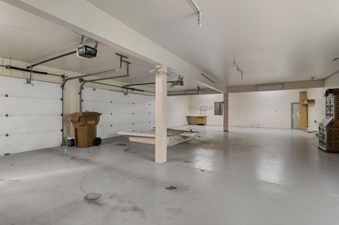 Tiny photo for 4002 Lakepoint Road, Champaign, IL 61822 (MLS # 12487610)