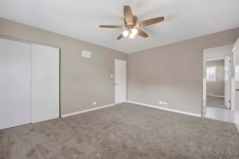 Tiny photo for 1900 Manchester Avenue, Westchester, IL 60154 (MLS # 12542059)