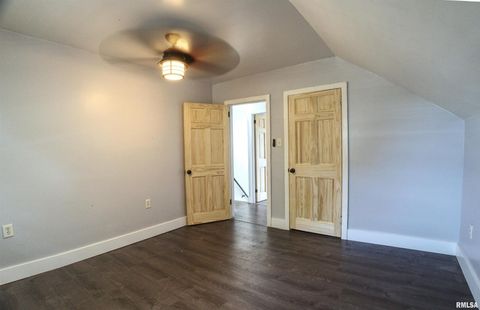 Tiny photo for 828 10TH Avenue, Fulton, IL 61252 (MLS # QC4264267)