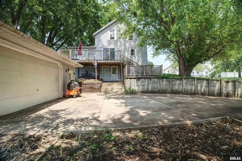 Tiny photo for 828 10TH Avenue, Fulton, IL 61252 (MLS # QC4264267)