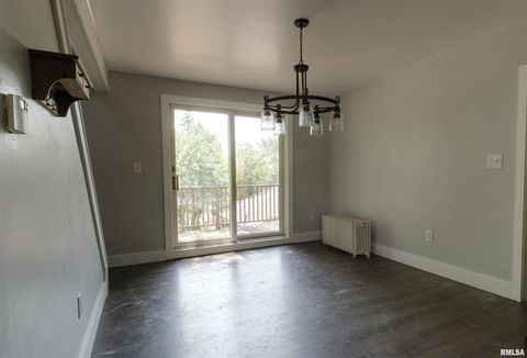 Tiny photo for 828 10TH Avenue, Fulton, IL 61252 (MLS # QC4264267)