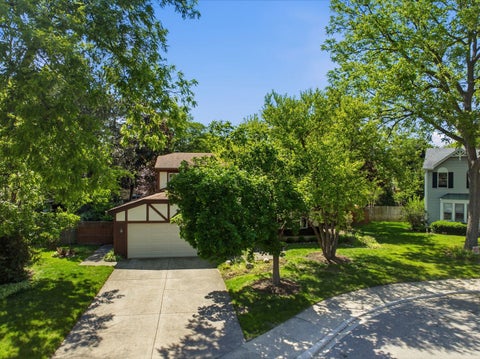 Tiny photo for 728 Price Lane, Deerfield, IL 60015 (MLS # 12750256)