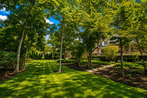 Tiny photo for 136 Circle Ridge Drive, Burr Ridge, IL 60527 (MLS # 12717116)
