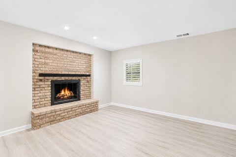 Tiny photo for 136 Circle Ridge Drive, Burr Ridge, IL 60527 (MLS # 12717116)