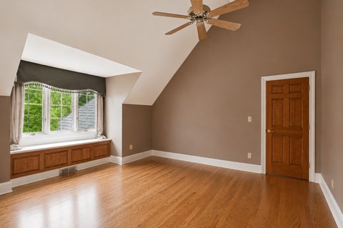 Tiny photo for 136 Circle Ridge Drive, Burr Ridge, IL 60527 (MLS # 12717116)