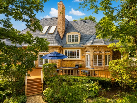 Tiny photo for 136 Circle Ridge Drive, Burr Ridge, IL 60527 (MLS # 12717116)