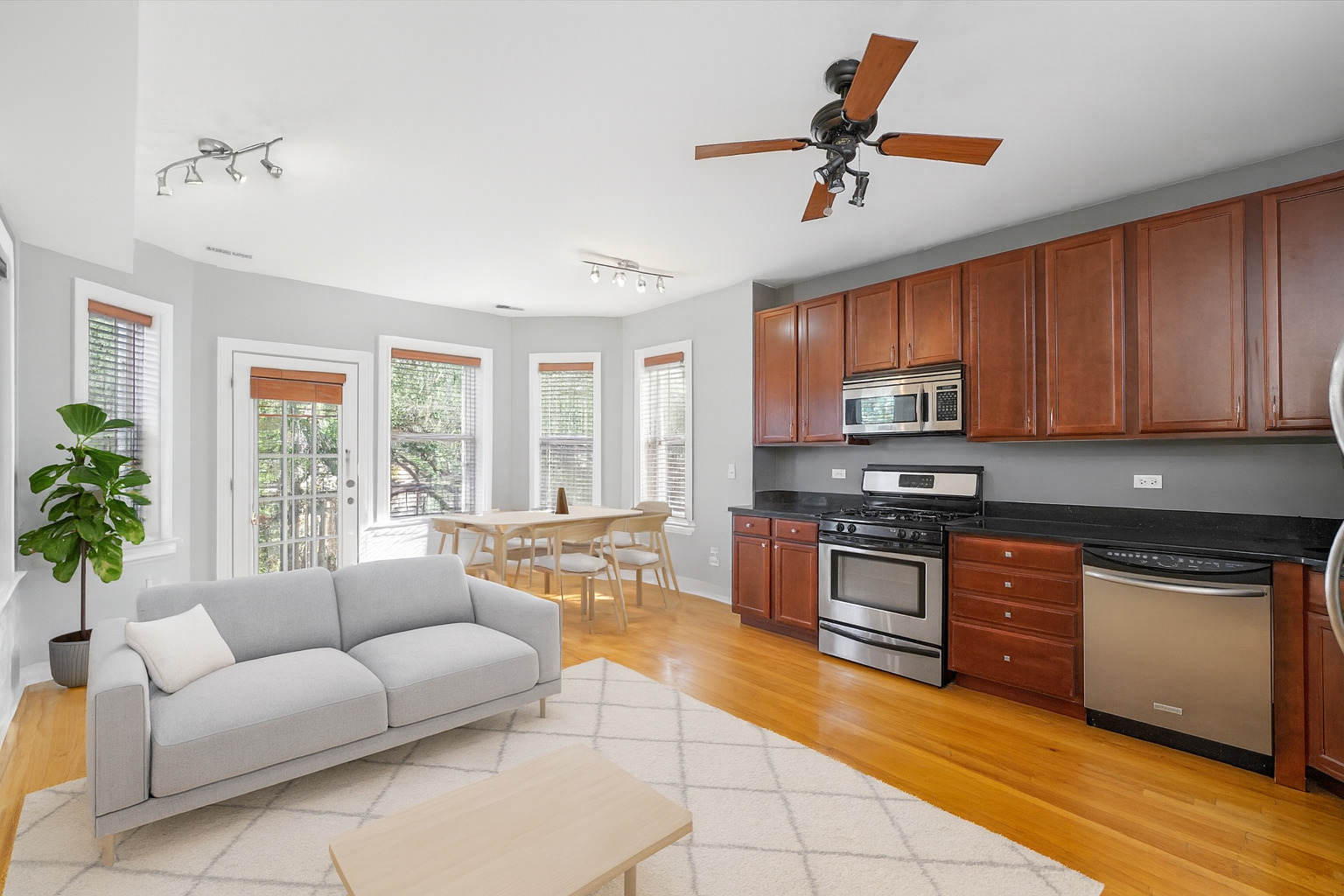 2531 W BERWYN Avenue 3