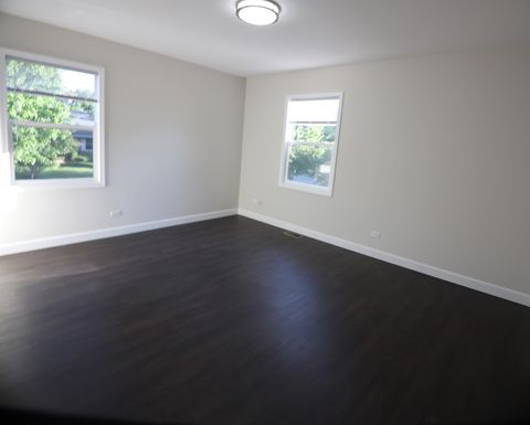 Tiny photo for 14 Edgewood Road, Vernon Hills, IL 60061 (MLS # 12482477)