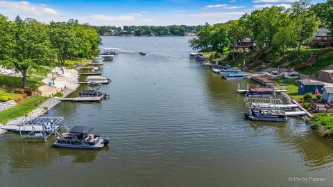 Tiny photo for 368 Holiday Drive, Lake Holiday, IL 60552 (MLS # 12655484)