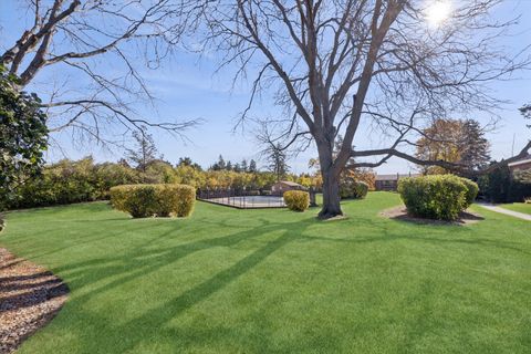 Tiny photo for 7990 Garfield Avenue #14-3, Burr Ridge, IL 60527 (MLS # 12526068)