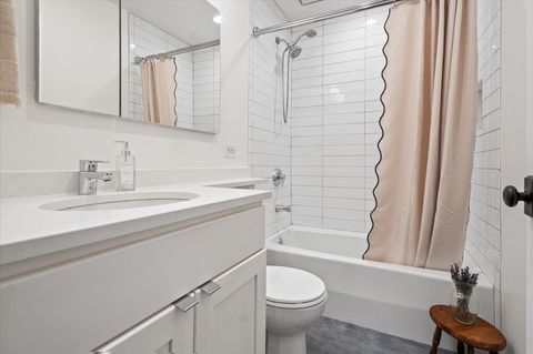 Tiny photo for 3519 N SHEFFIELD Avenue #2N, Chicago, IL 60657 (MLS # 12467932)