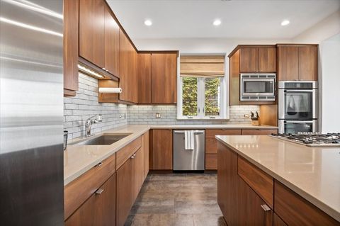 Tiny photo for 3519 N SHEFFIELD Avenue #2N, Chicago, IL 60657 (MLS # 12467932)