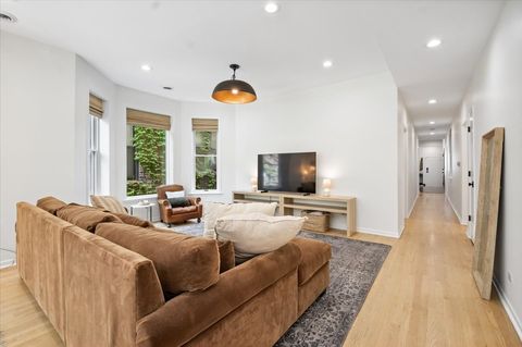 Tiny photo for 3519 N SHEFFIELD Avenue #2N, Chicago, IL 60657 (MLS # 12467932)