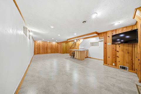 Tiny photo for 814 Woodlawn Drive, DeKalb, IL 60115 (MLS # 12492879)