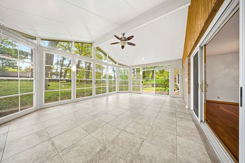 Tiny photo for 814 Woodlawn Drive, DeKalb, IL 60115 (MLS # 12492879)