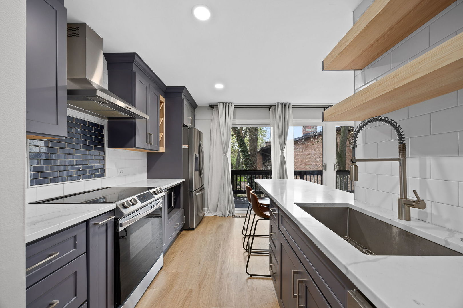 5505 Lakeside Drive 2F