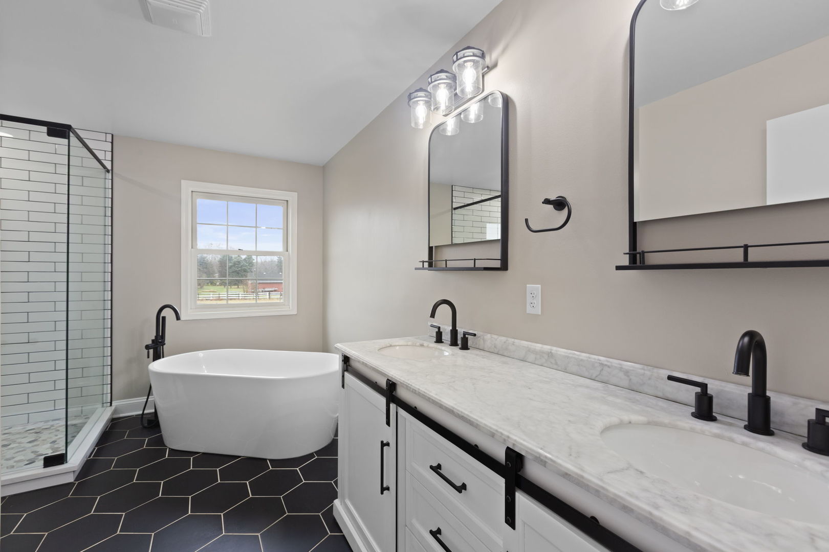 Antioch, Illinois 60002, United States, 4 Bedrooms Bedrooms, ,3 BathroomsBathrooms,Residential,Active,249378