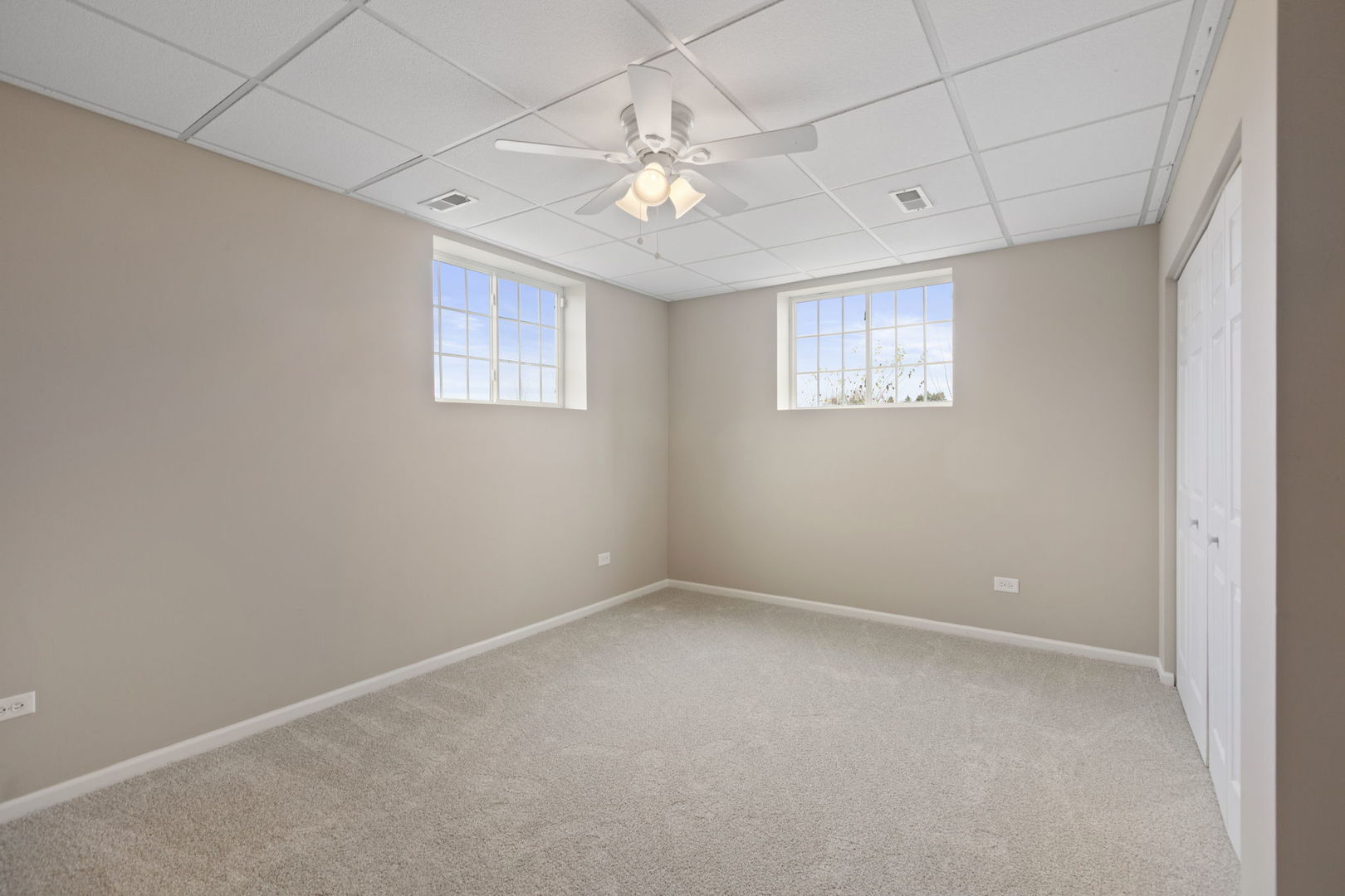 Antioch, Illinois 60002, United States, 4 Bedrooms Bedrooms, ,3 BathroomsBathrooms,Residential,Active,249378