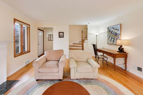 Tiny photo for 6621 N Keating Avenue, Lincolnwood, IL 60712 (MLS # 12590829)