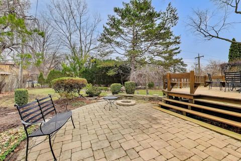 Tiny photo for 6621 N Keating Avenue, Lincolnwood, IL 60712 (MLS # 12590829)