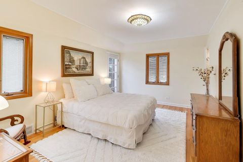 Tiny photo for 6621 N Keating Avenue, Lincolnwood, IL 60712 (MLS # 12590829)