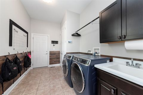 Tiny photo for 4545 Foxgrove Drive, St. Charles, IL 60175 (MLS # 12484329)