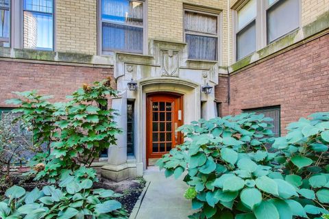 Tiny photo for 625 W Addison Street #3, Chicago, IL 60613 (MLS # 12533869)