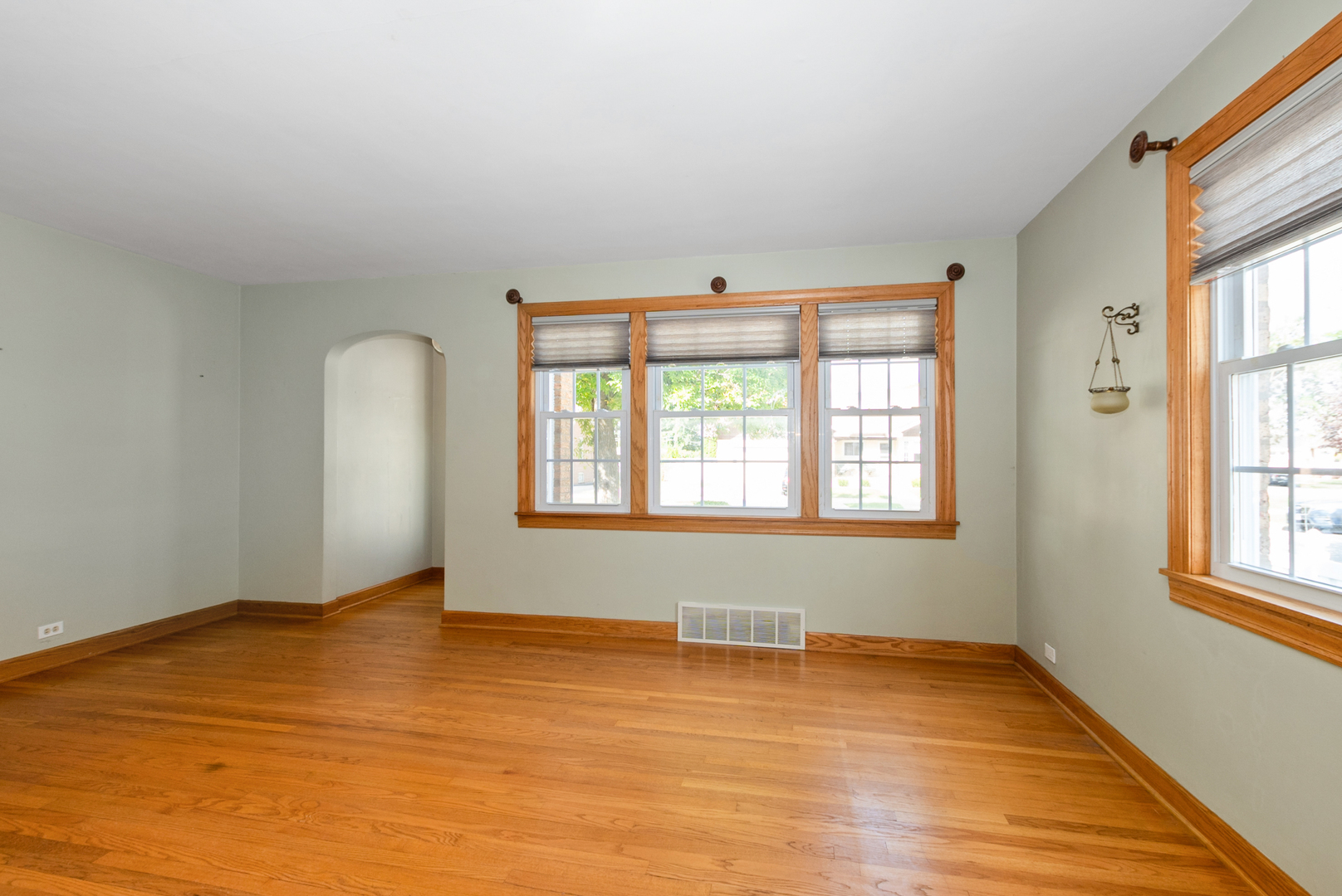 3909 W 104th Street