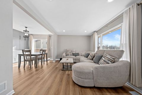 Tiny photo for 25727 S Mccorkle Avenue, Monee, IL 60449 (MLS # 12547907)