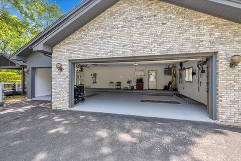 Tiny photo for 664 White Oak Way, Yorkville, IL 60560 (MLS # 12390178)