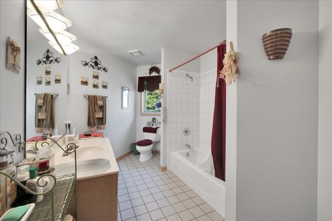 Tiny photo for 664 White Oak Way, Yorkville, IL 60560 (MLS # 12390178)