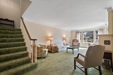 Tiny photo for 6745 N Leoti Avenue, Chicago, IL 60646 (MLS # 12433617)