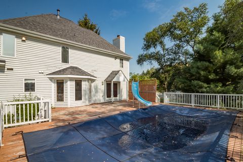 Tiny photo for 6107 Coachlight Road, Crystal Lake, IL 60012 (MLS # 12462400)