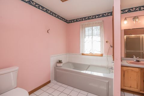 Tiny photo for 6107 Coachlight Road, Crystal Lake, IL 60012 (MLS # 12462400)