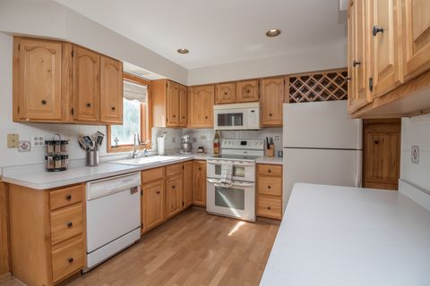 Tiny photo for 6107 Coachlight Road, Crystal Lake, IL 60012 (MLS # 12462400)