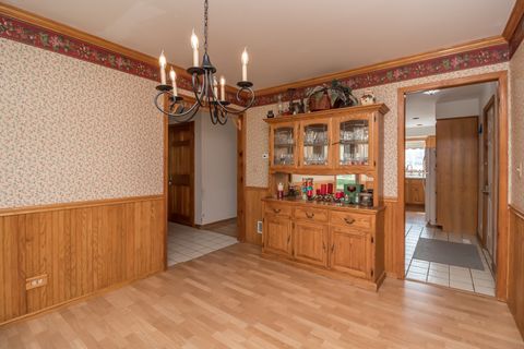 Tiny photo for 6107 Coachlight Road, Crystal Lake, IL 60012 (MLS # 12462400)