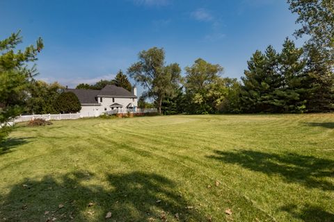 Tiny photo for 6107 Coachlight Road, Crystal Lake, IL 60012 (MLS # 12462400)